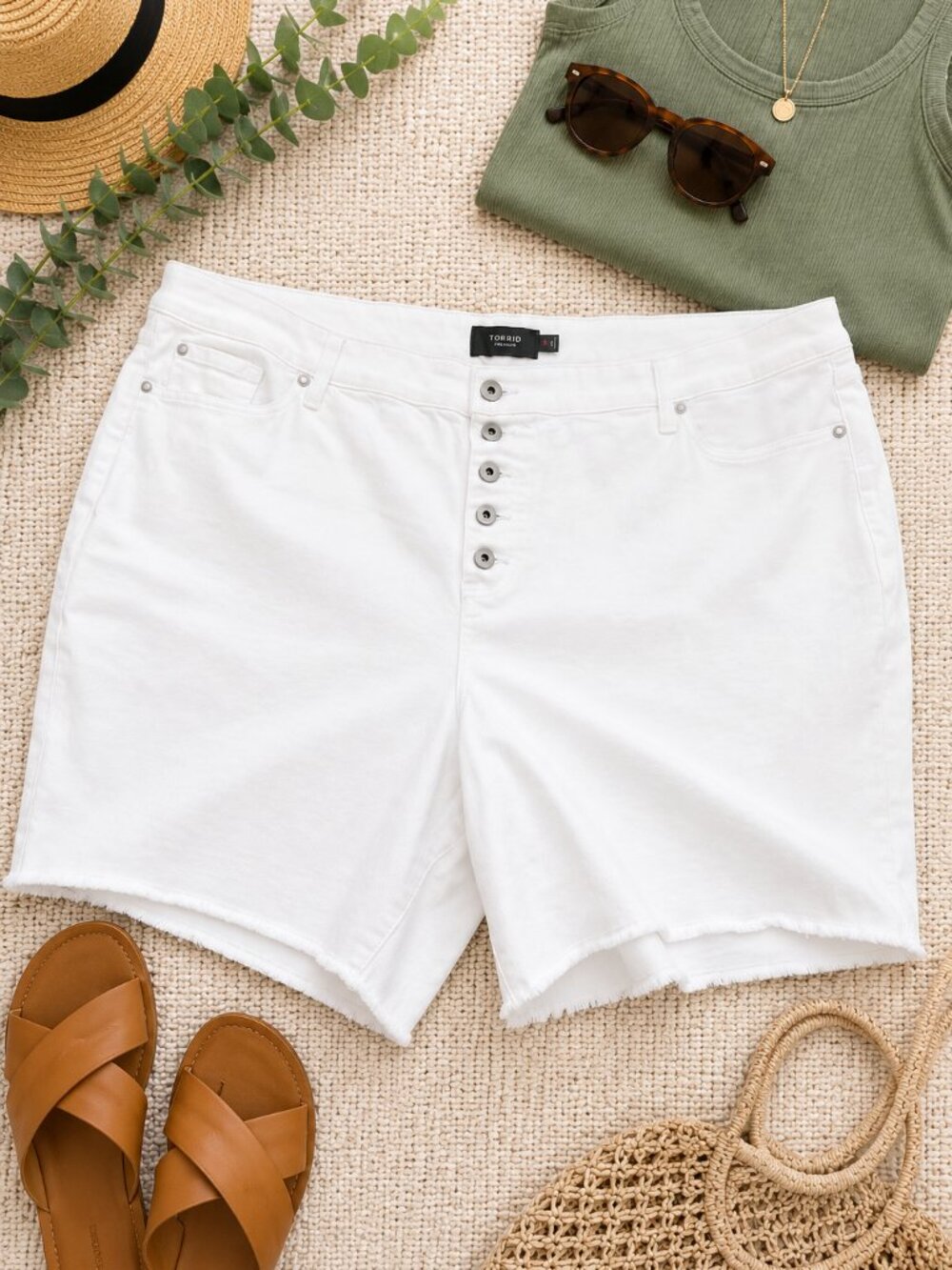 Torrid White Denim Shorts Size 5X Button Fly Frayed Hem Plus Size
